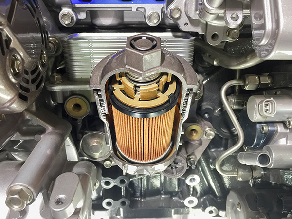 What Are the Symptoms of a Clogged Fuel Filter and Fuel Injectors? | Allyz Auto